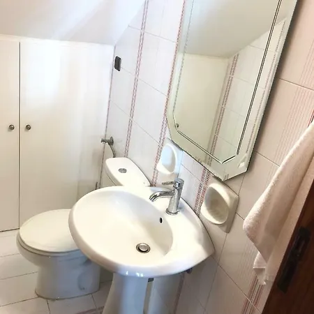 Luxury Traditional Three-bedroom House Affittacamere
